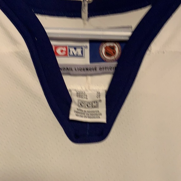 Toronto Maple Leafs CCM Jersey - Picture 3 of 5